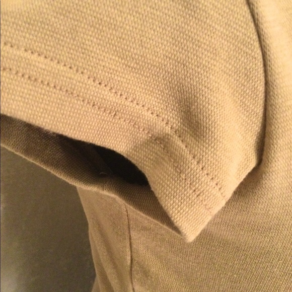 💥NWOT🦋RED PAINT🦋STRETCH TEE💥 - Picture 3 of 6